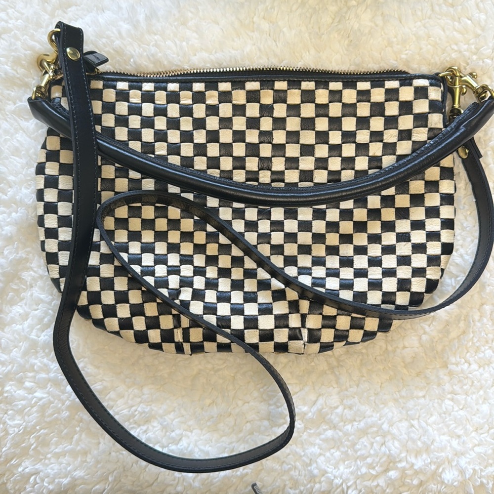 Clare V Petit Moyen
